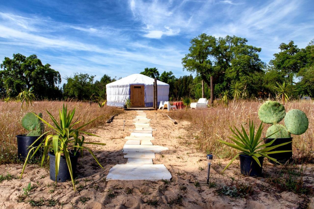 Goodmuda Tipi'S Hotel Grândola Екстериор снимка