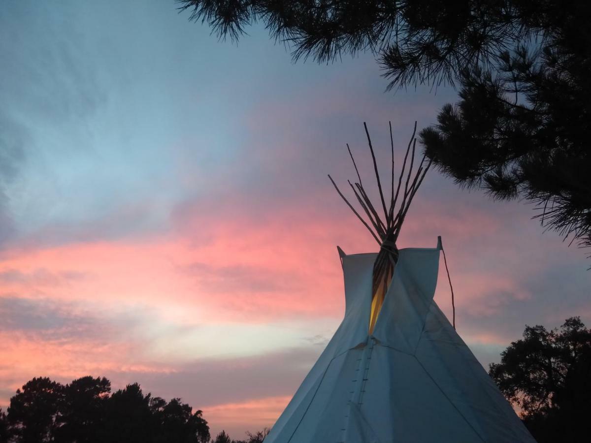 Goodmuda Tipi'S Hotel Grândola Екстериор снимка